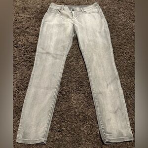 Maurices Women’s Size L-R Gray Denim Jeans EUC